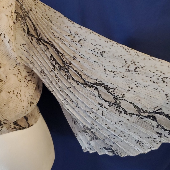 Crop top - Picture 4 of 8